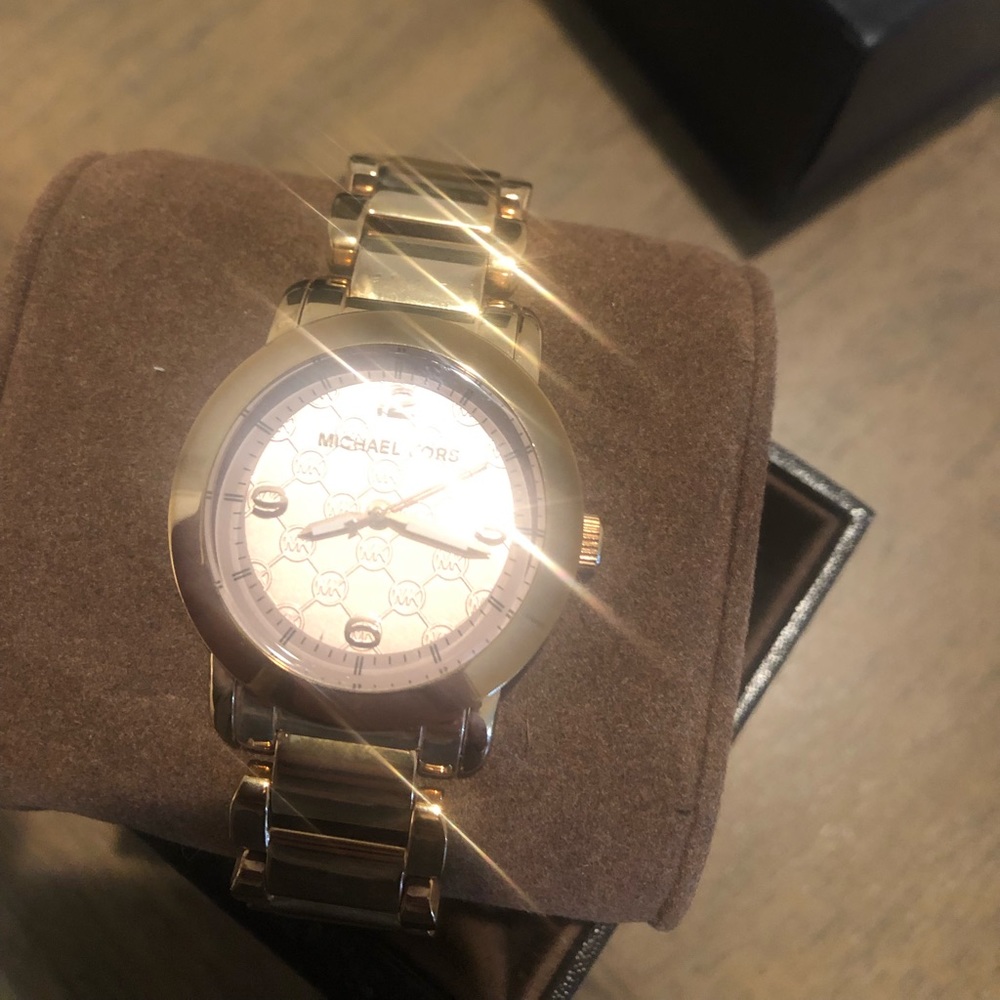 Michael Kors Watch - Rose Gold